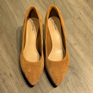 Clarks Women's Brown Suede Heels